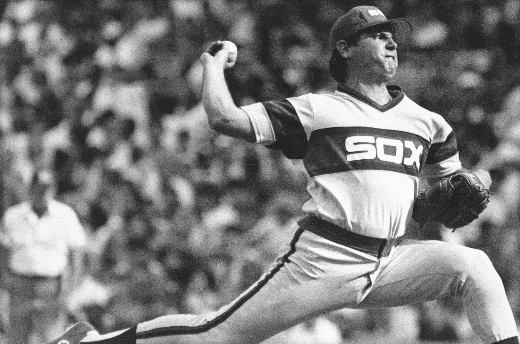 1985: Tom Seaver becomes 17th major league pitcher to win 300 games